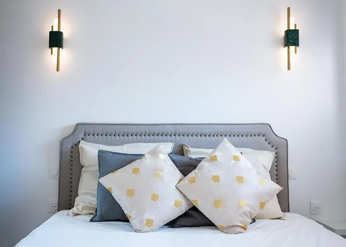 Hypercentre - 5mn Croisette - Palais - - Cf *